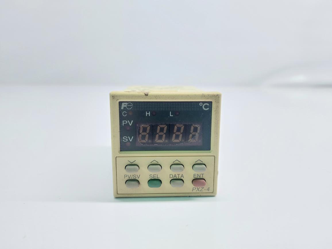 FUJI ELECTRIC PXZ-4 PXZ4TAY2-1V000 TEMPERATURE CONTROLLER