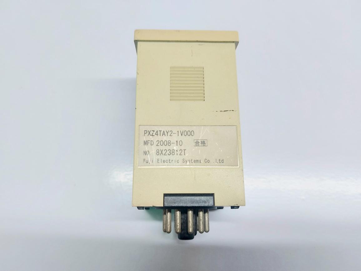 FUJI ELECTRIC PXZ-4 PXZ4TAY2-1V000 TEMPERATURE CONTROLLER