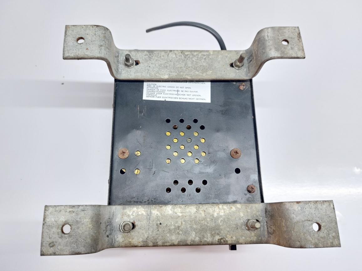 MICRONTA 13.8V-5AMP REGULATED POWER SUPPLY 22-9128A