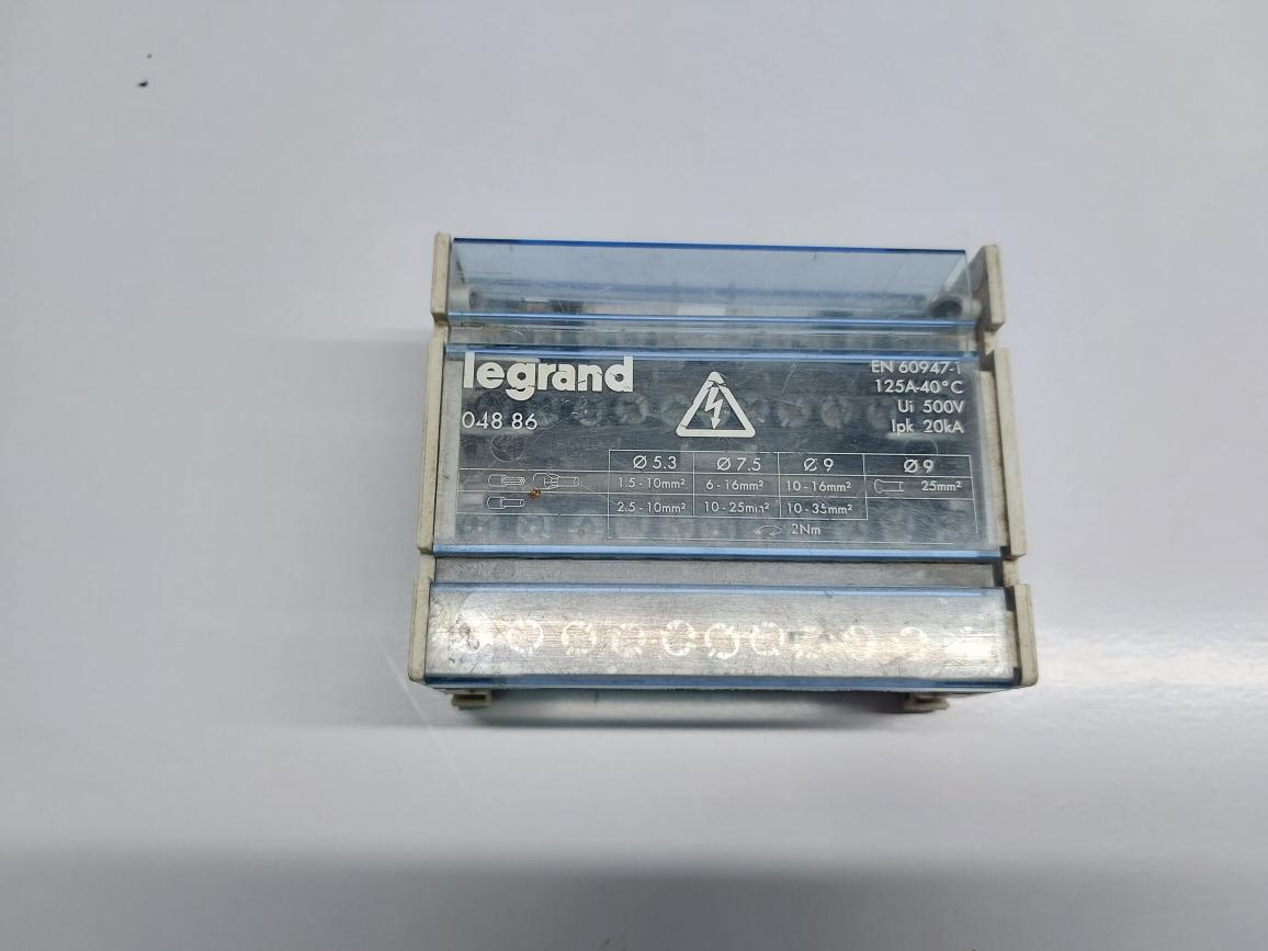 LEGRAND 048 86 POWER DISTRIBUTION BLOCK