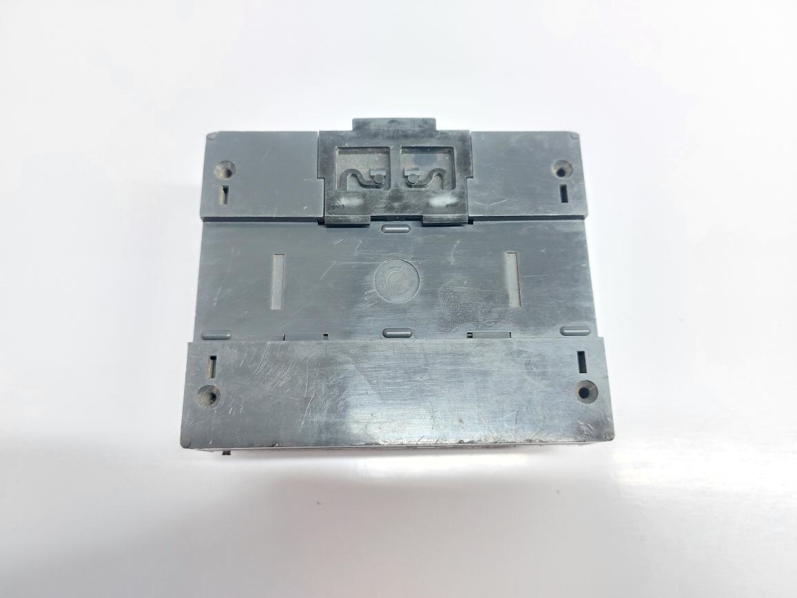 KEYENCE KV-40DR BASE UNIT CONTROL SYSTEM