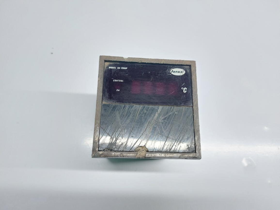 FENWAL CONTROLS CA-1200P TEMPERATURE CONTROLLER FD 12 B