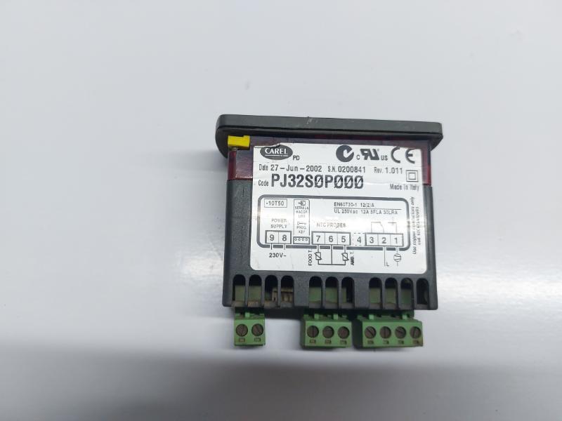 CAREL PJ32S0P000 TEMPERATURE CONTROLLER