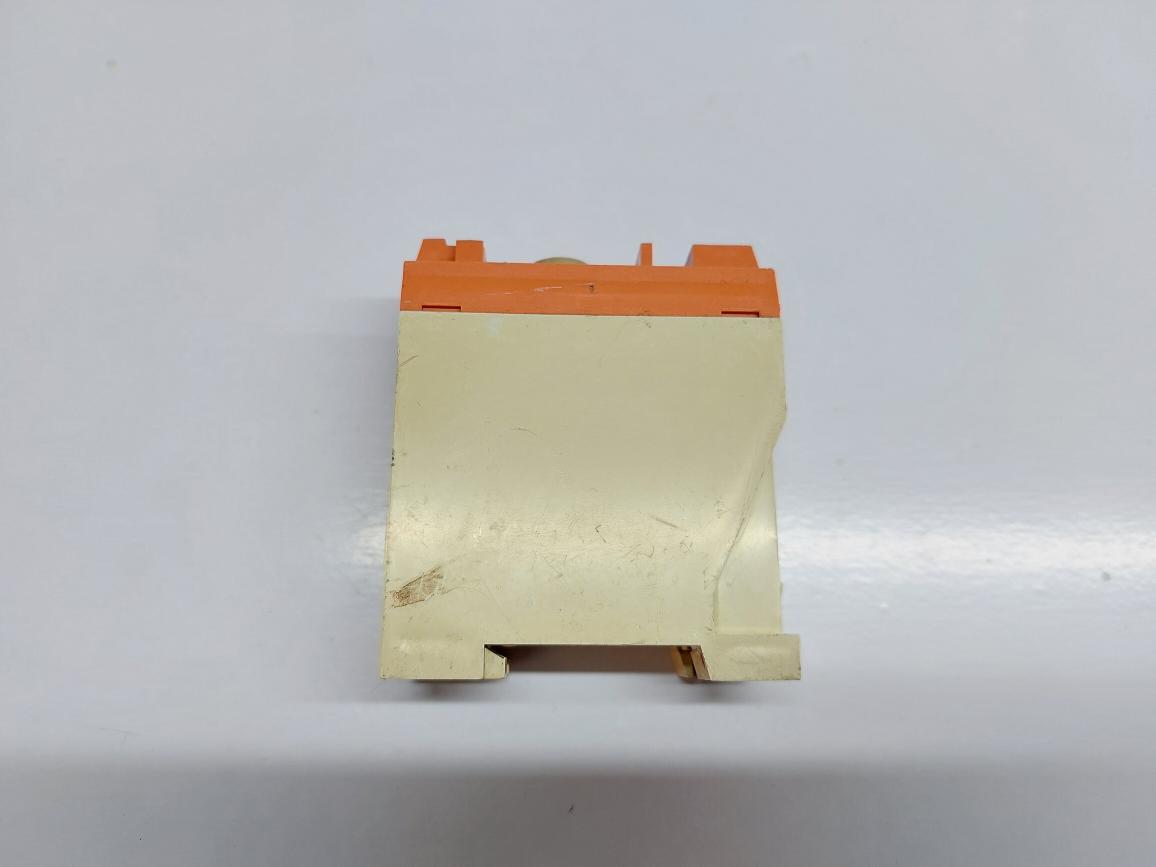 BBC ZEITRELAIS C411 TIMING RELAY 1.5-30S
