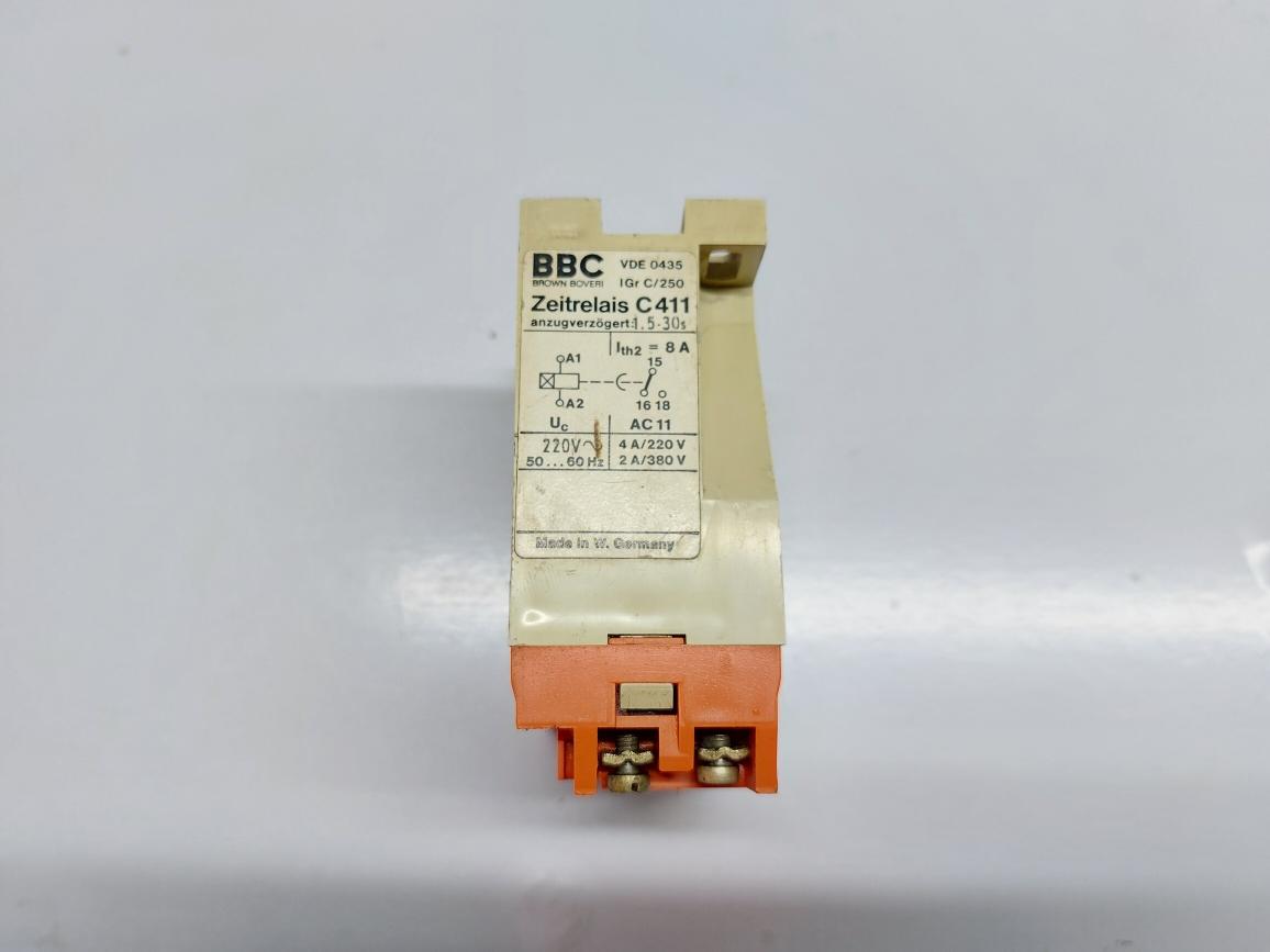 BBC ZEITRELAIS C411 TIMING RELAY 1.5-30S