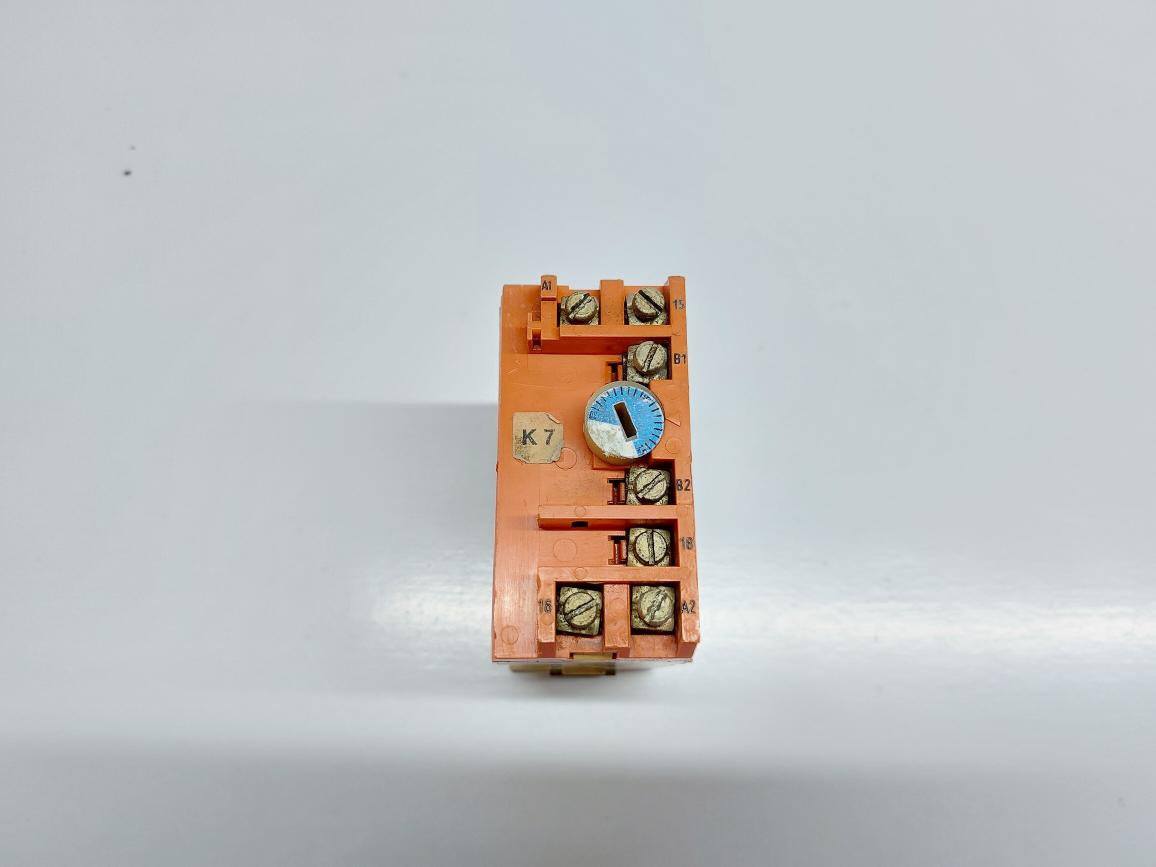 BBC ZEITRELAIS C412 1.5-30SEC TIMING RELAY