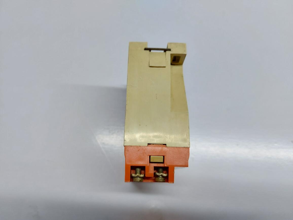 BBC ZEITRELAIS C412 1.5-30SEC TIMING RELAY