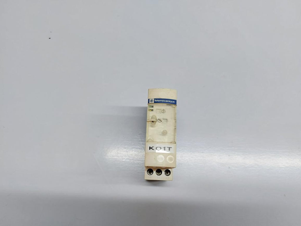 TELEMECANIQUE RE7TL11BU ON DELAY TIMER RELAY