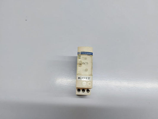 TELEMECANIQUE RE7TL11BU ON DELAY TIMER RELAY