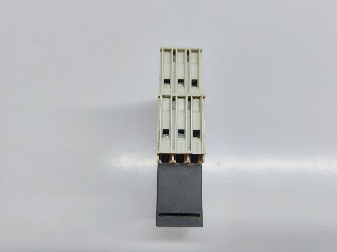 SIEMENS SIRIUS 3RN1010-1CG00 RELAY