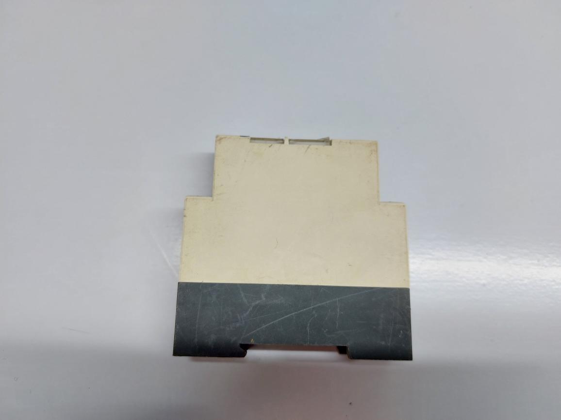 TELEMECANIQUE RM4TR32 CONTROL RELAY