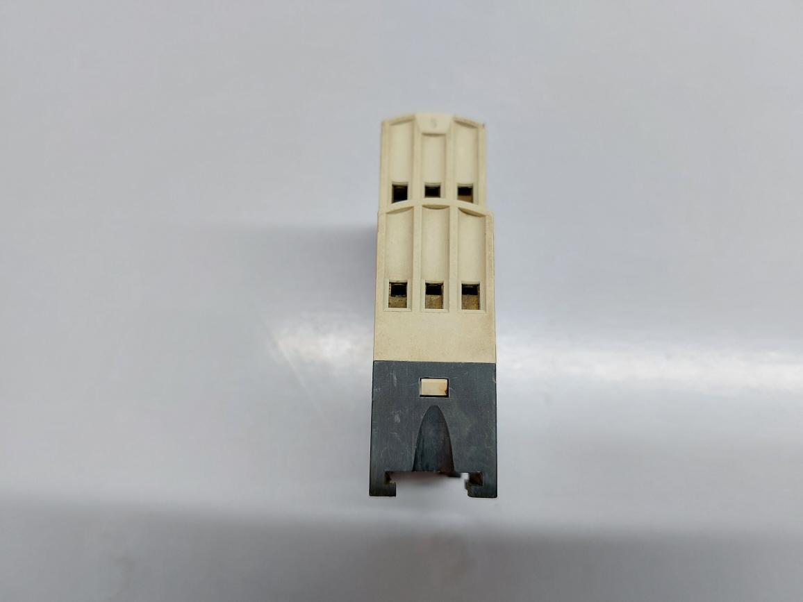 TELEMECANIQUE RM4TR32 CONTROL RELAY