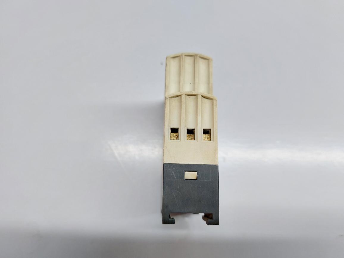 TELEMECANIQUE RM4TR32 CONTROL RELAY