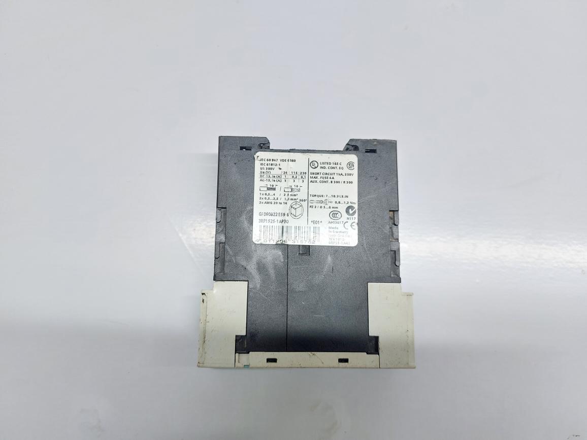 SIEMENS SIRIUS 3RP1525-1AP30 TIMING RELAY