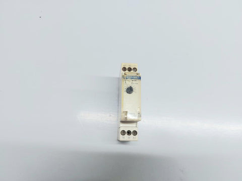 TELEMECANIQUE RE11RAMU ON DELAY RELAY
