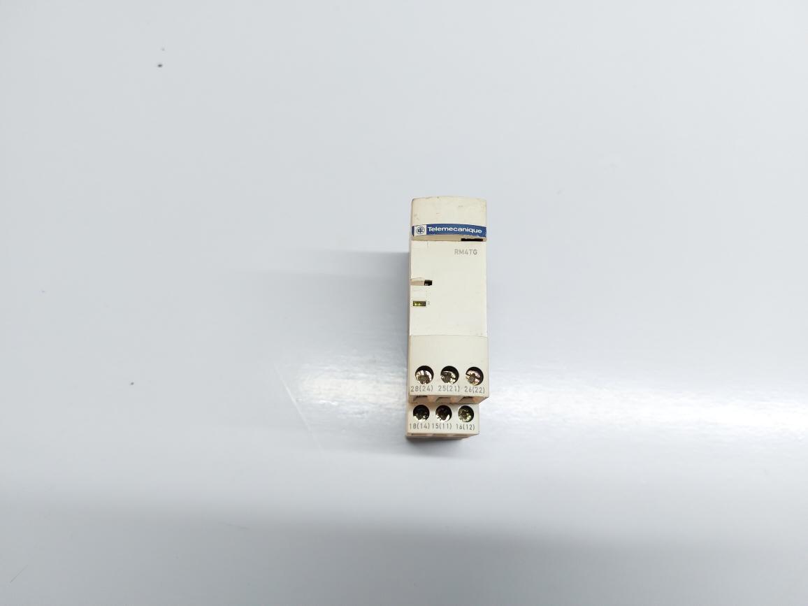 TELEMECANIQUE RM4TG20 3 PHASE VOLTAGE MONITORING RELAY