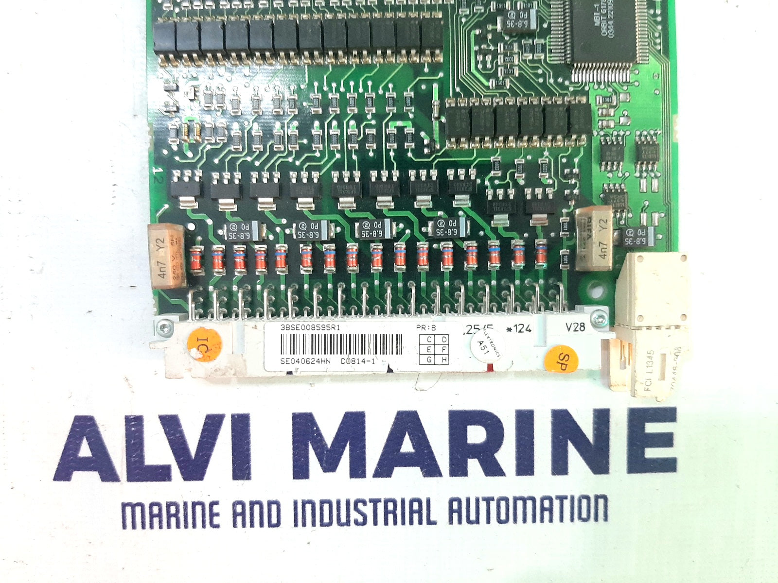 ABB 3BSE008595R1 PR B OUTPUT MODULE CARD DO814-1 (3)