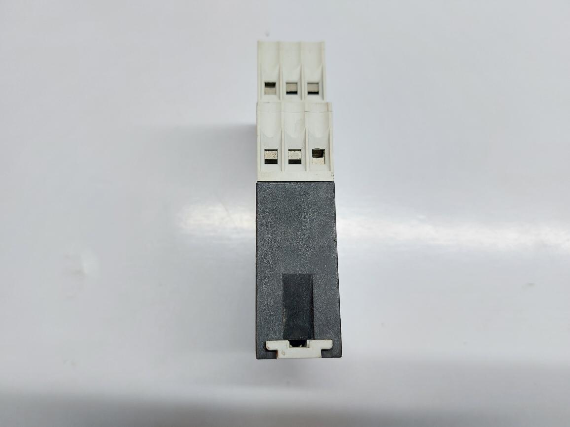 MOELLER EMT6 THERMISTOR MOTOR OVERLOAD PROTECTION RELAY