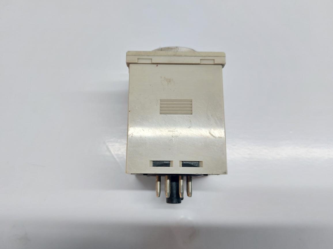 OMRON H3CR-F8 TWIN TIMER (4)