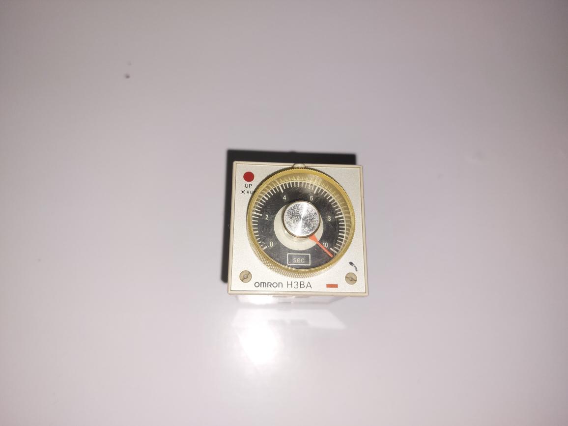 OMRON H3BA-8H TIMER