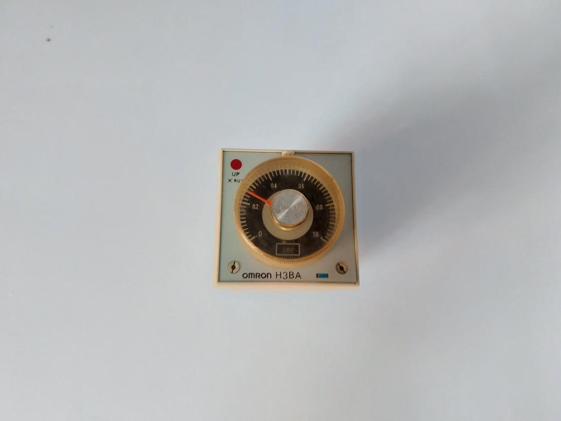 OMRON H3BA-8 TIMER