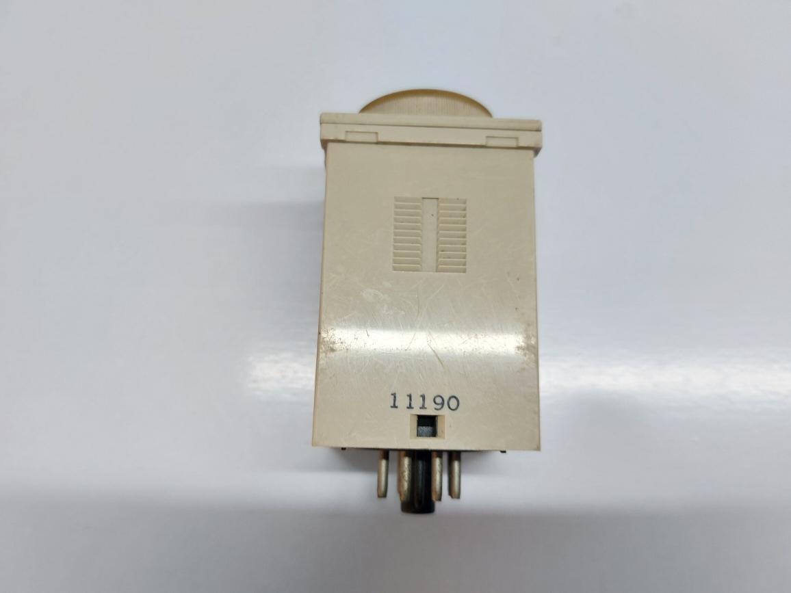 OMRON H3BA-8 TIMER