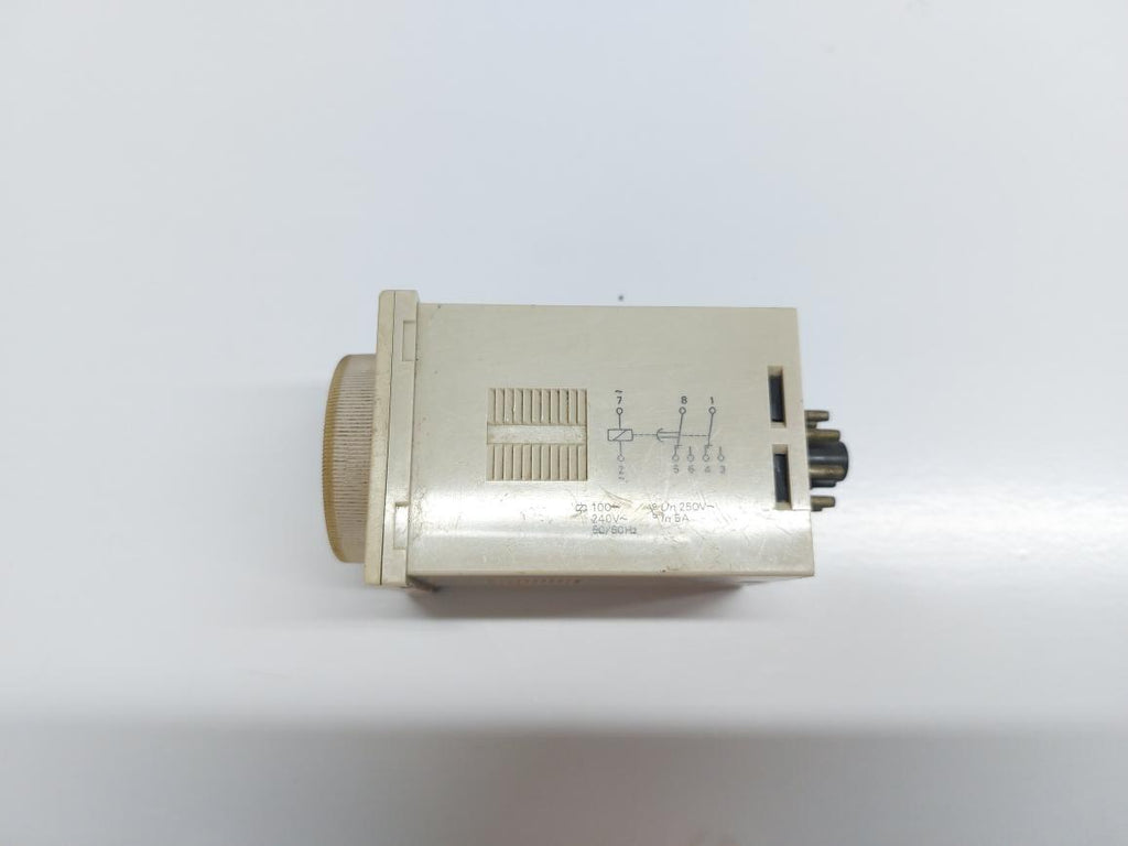 OMRON H3CR-A8EL TIMER