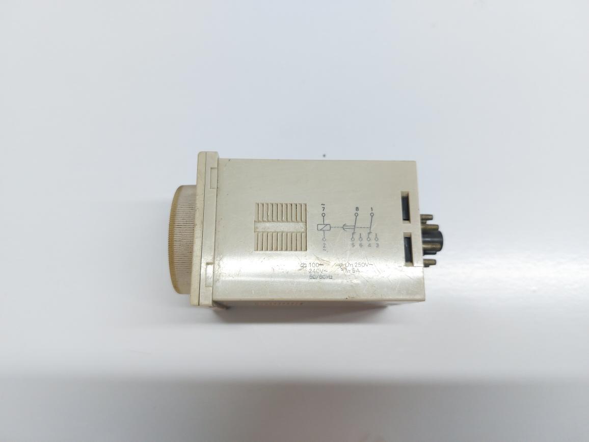 OMRON H3CR-A8EL TIMER