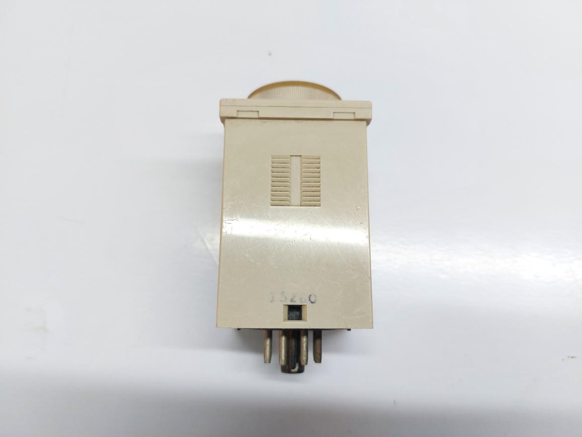 OMRON H3BH-8 TIMER