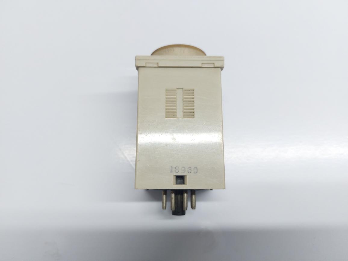 OMRON H3BA-8H TIMER