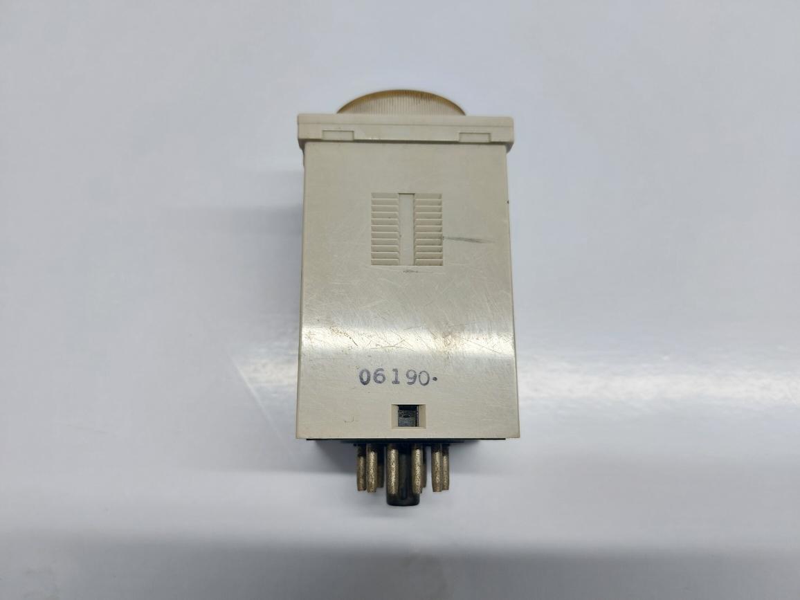 OMRON H3BA-305 TIMER