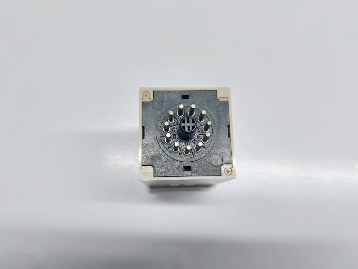 OMRON H3BA-305 TIMER