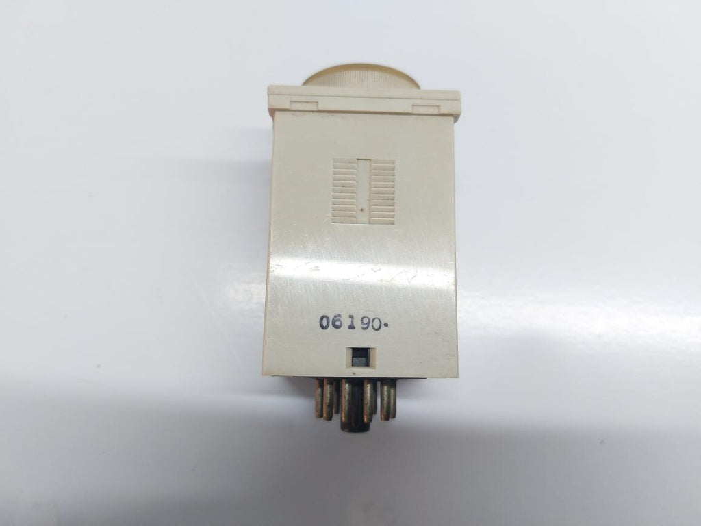 OMRON H3BA-305 TIMER 0-1.0 HRS