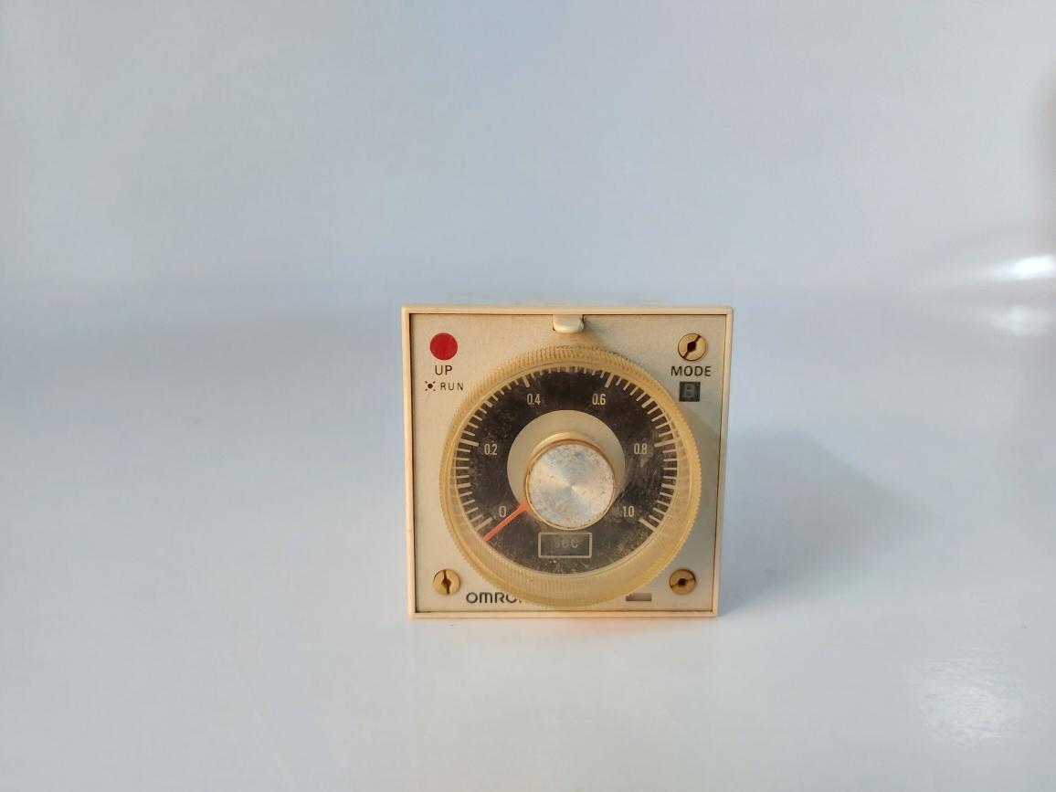 OMRON H3BA-305 TIMER 0-0.1 SEC