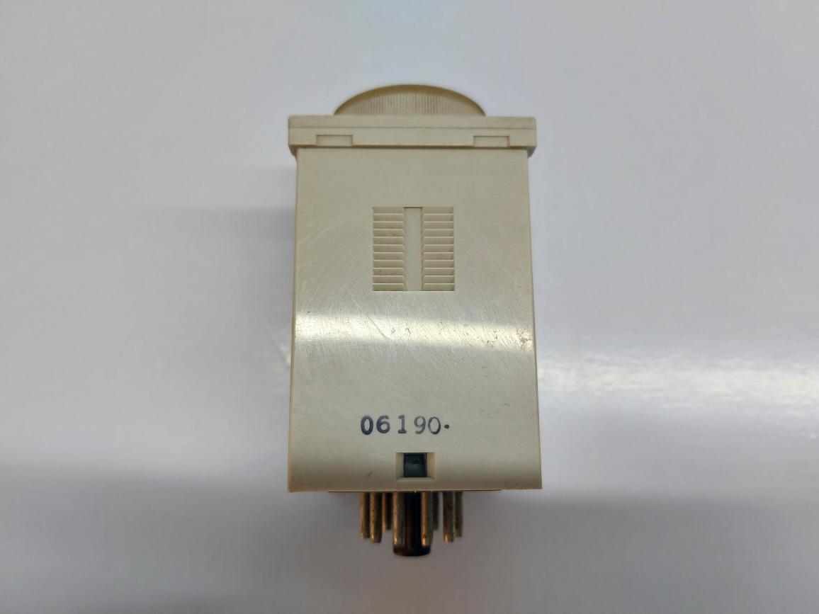 OMRON H3BA-305 TIMER 0-0.1 SEC
