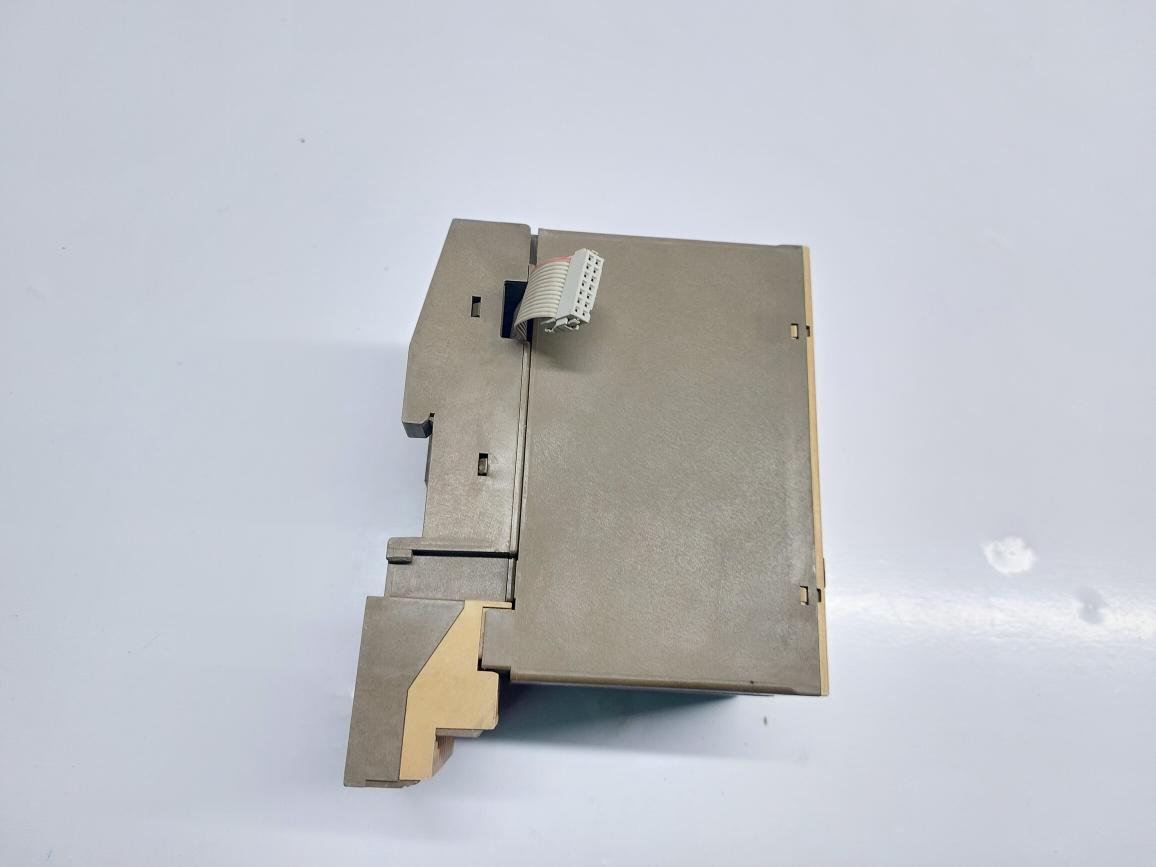 SIEMENS 6ES5 431-8MA11 DIGITAL INPUT MODULE