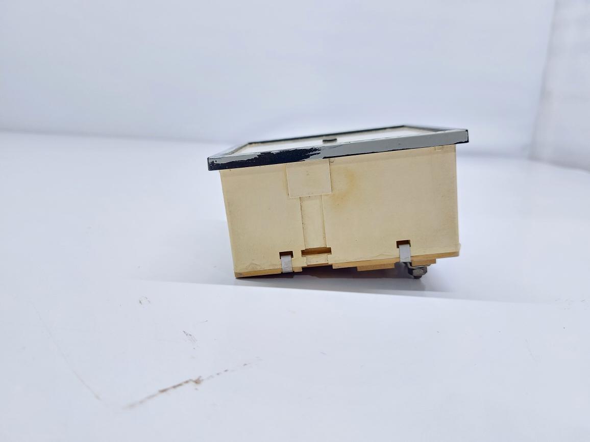 SEMCO 0 TO 600 V METER