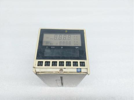 CHINO DB121M-000 TEMPERATURE CONTROLLER