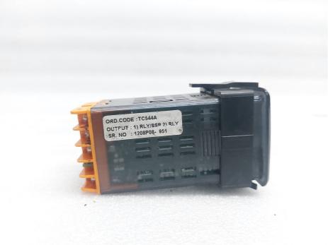 SELEC TC544 TEMPERATURE CONTROLLER TC544A