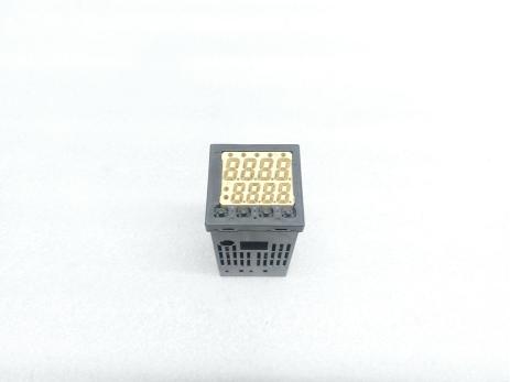 FUJI PXR4TCY1-FB070 TEMPERATURE CONTROLLER