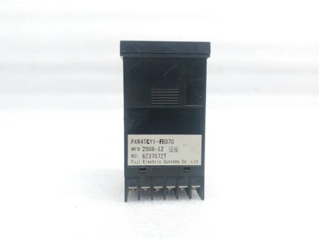 FUJI PXR4TCY1-FB070 TEMPERATURE CONTROLLER