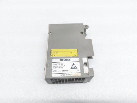 LOT OF 2 SIEMENS SIMATIC S5 6ES5 441-8MA11 DIGITAL OUTPUT MODULE