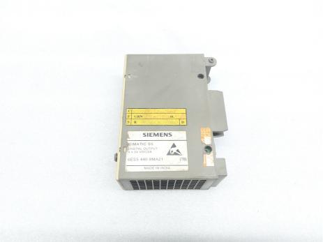 SIEMENS SIMATIC S5 6ES5 440-8MA21 DIGITAL OUTPUT MODULE