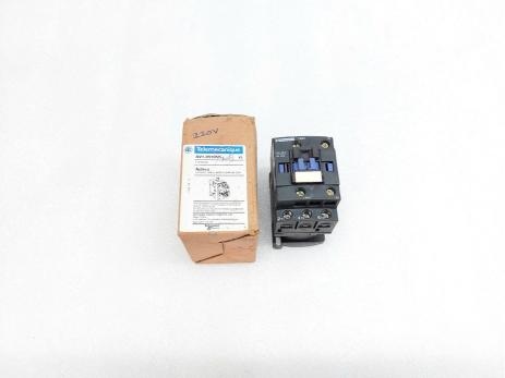 TELEMECANIQUE AV1-0910 N5 CONTACTOR AV1-09