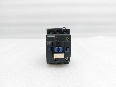TELEMECANIQUE AV1-0910 N5 CONTACTOR AV1-09