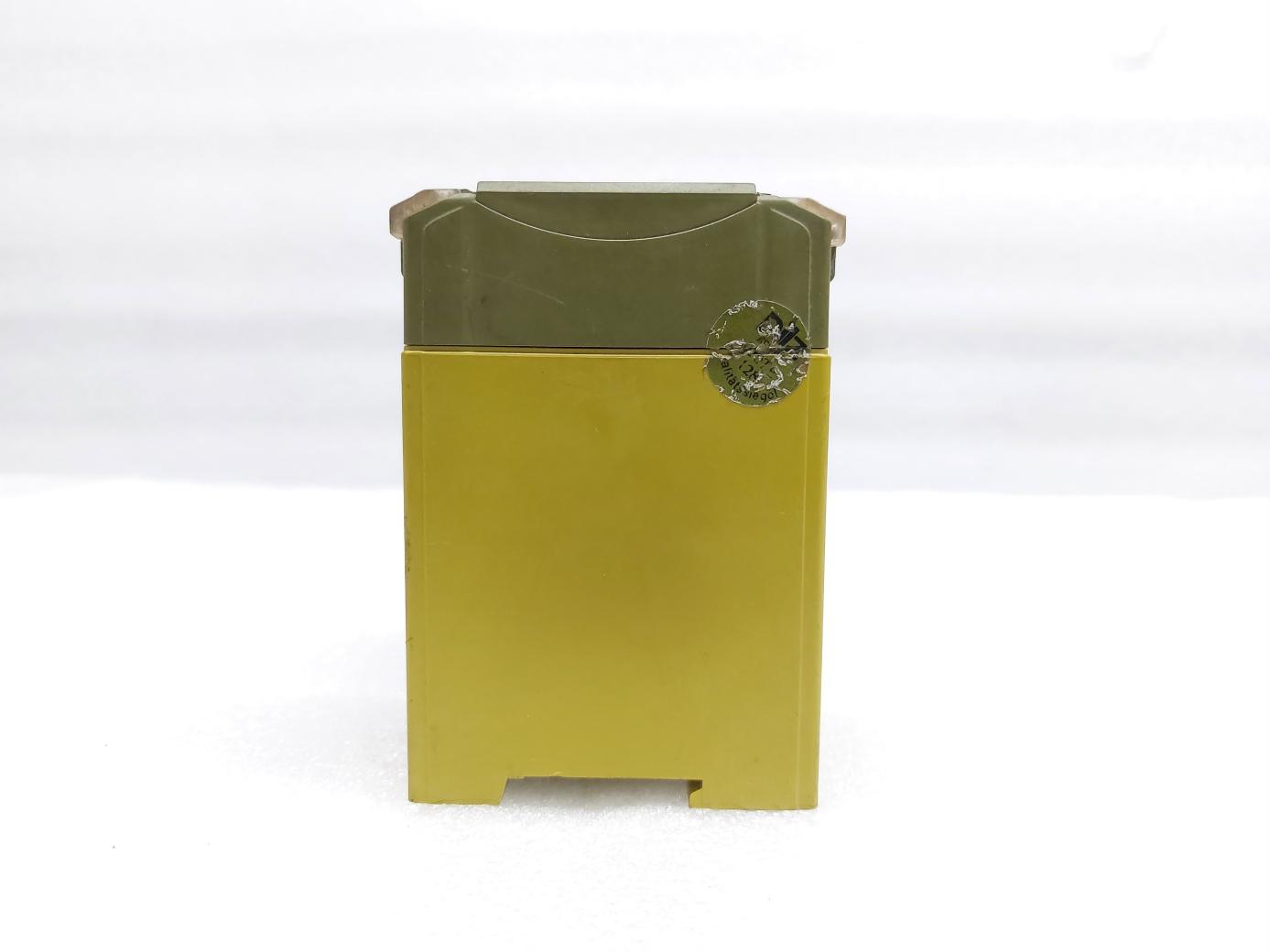 PILZ PZE 7 6S/10 SAFETY RELAY