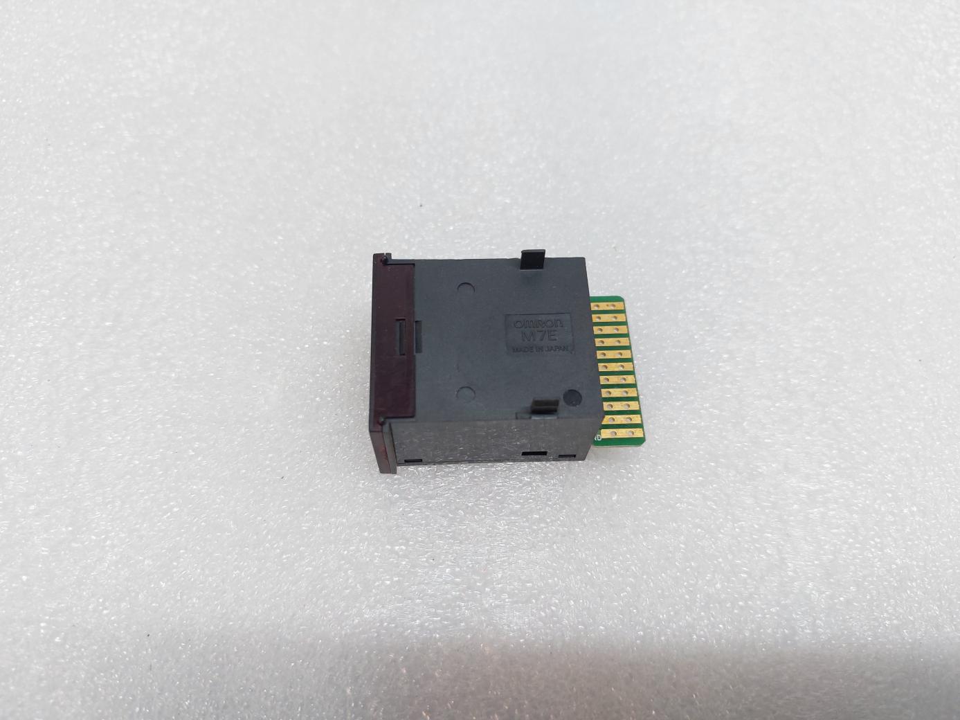 OMRON M7E-01DRN2 DIGITAL DISPLAY UNIT