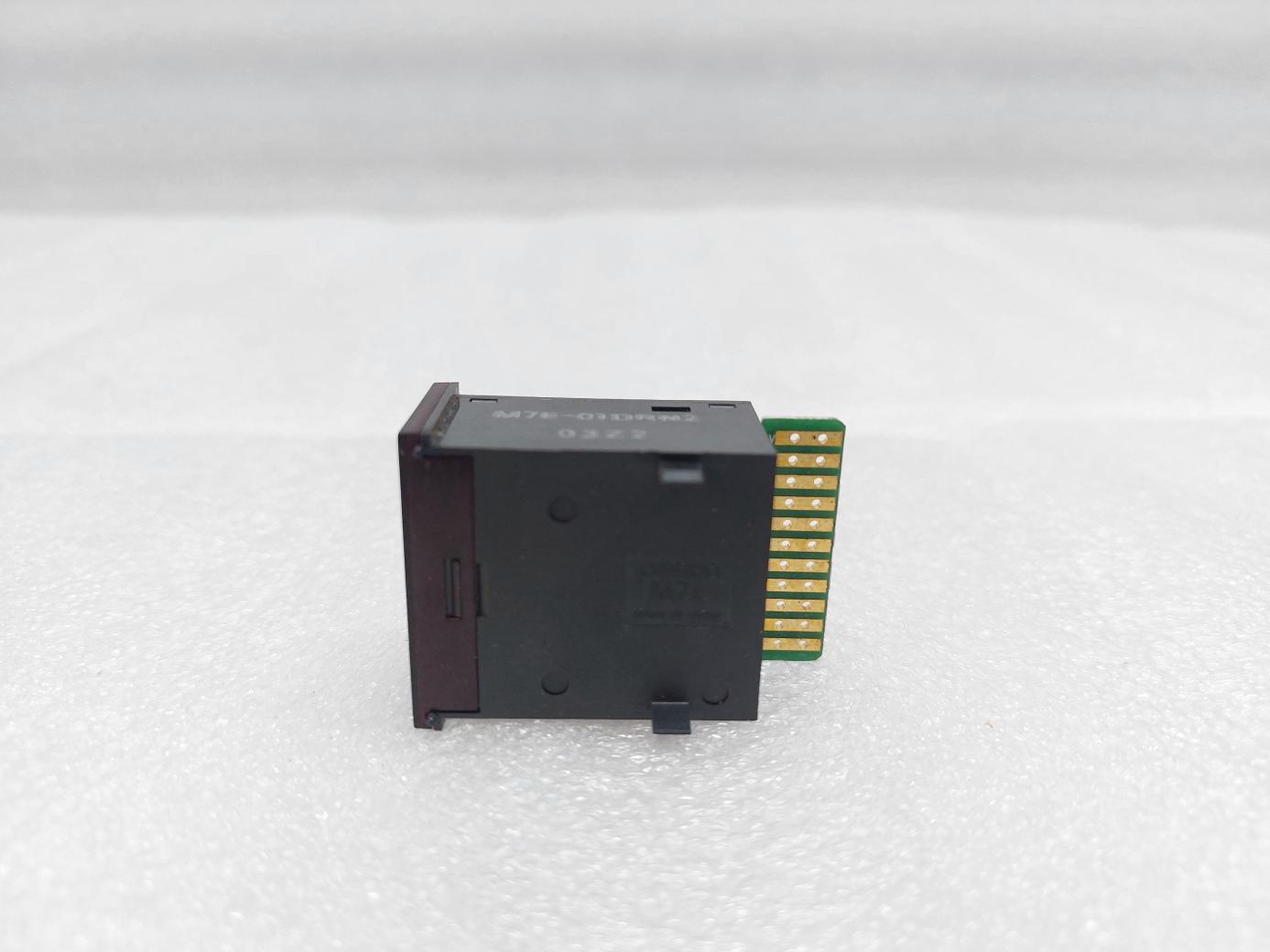 OMRON M7E-01DRN2 DIGITAL DISPLAY UNIT