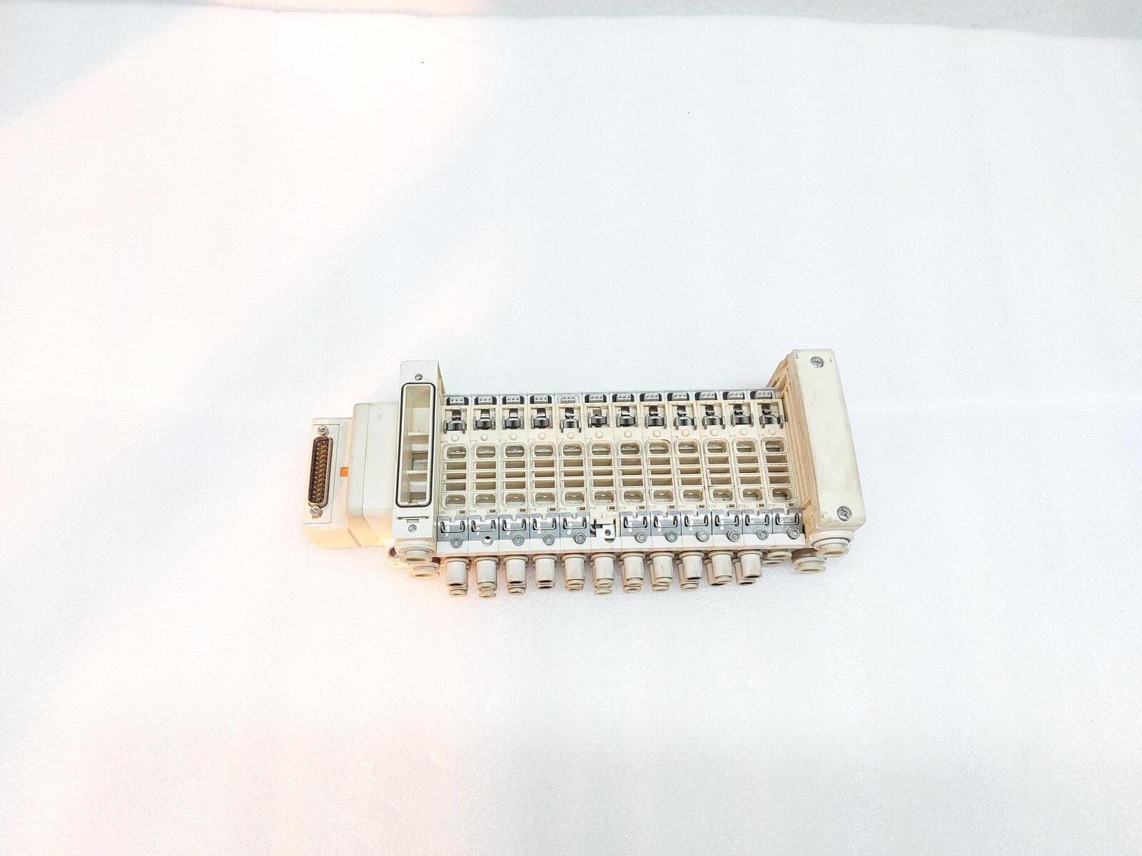 SMC VV5QC2-X2S140 SOLENOID VALVE BANK 12 STATION
