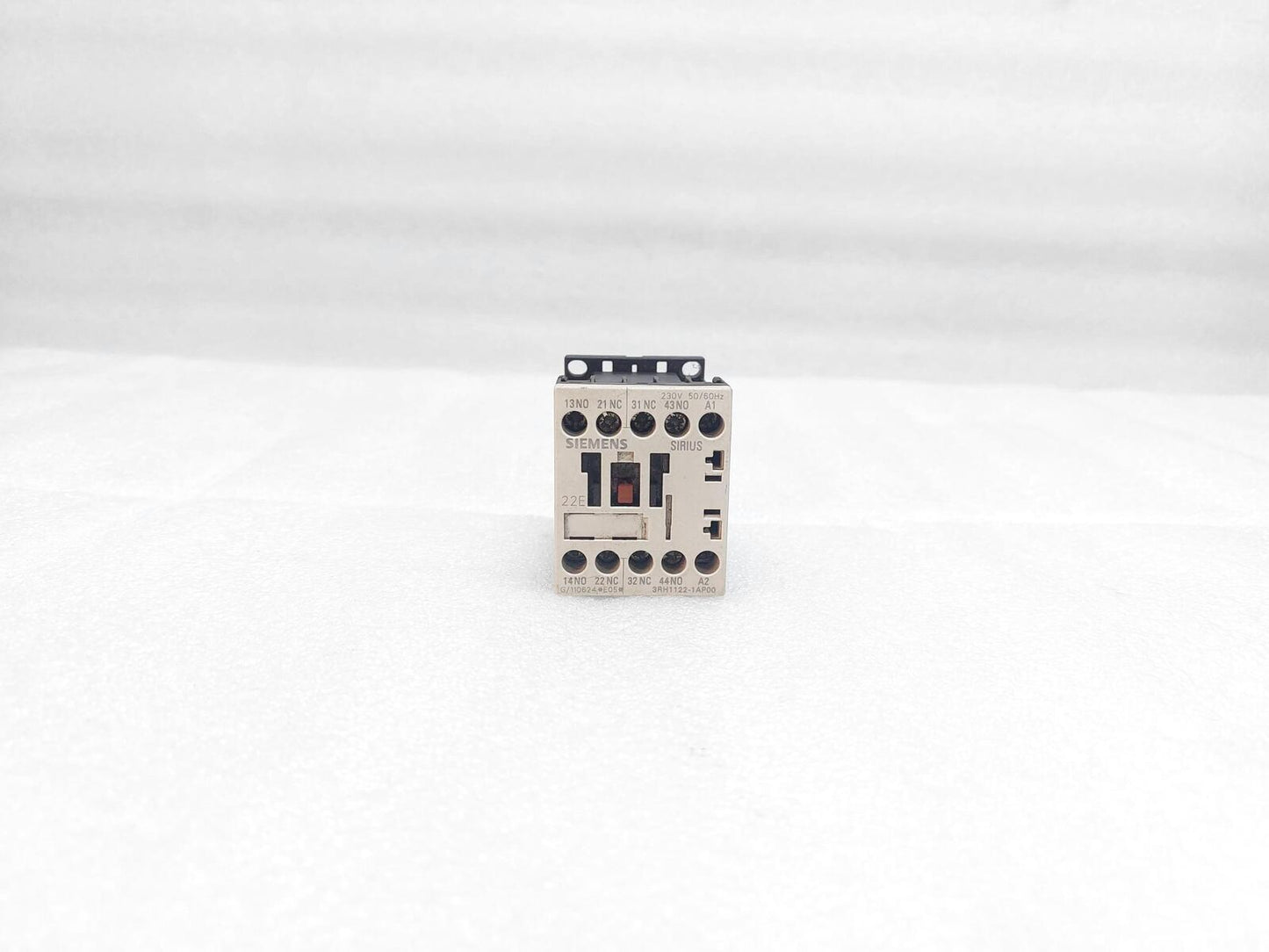 SIEMENS SIRIUS 3RH1122-1AP00 CONTACTOR